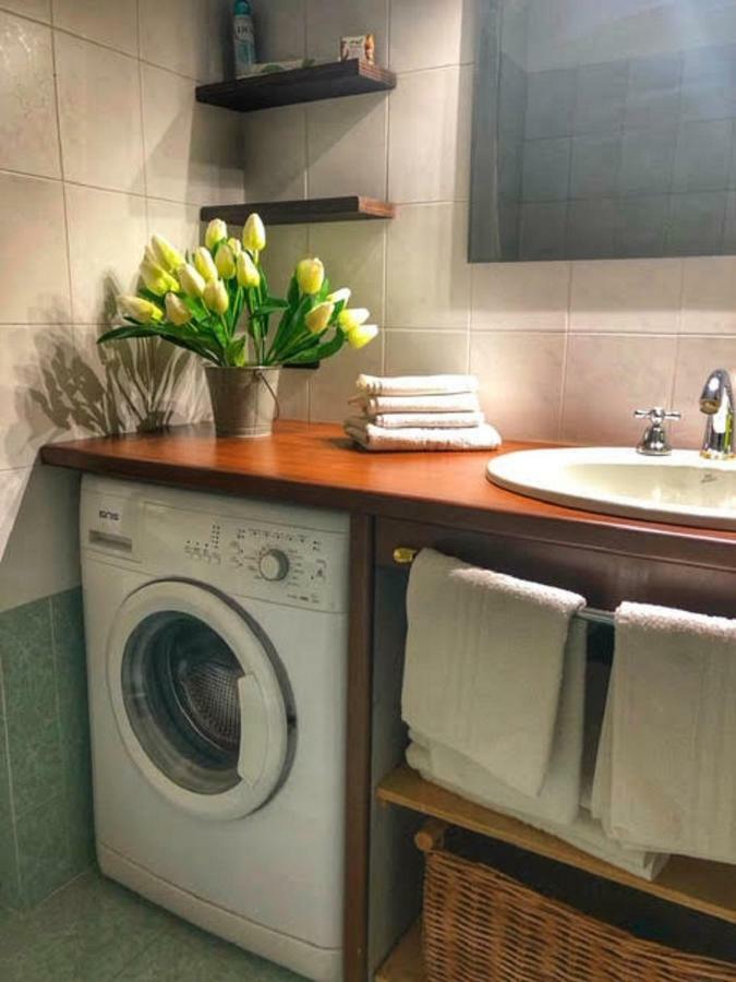 Ferienwohnung Cortile Del Forno Nel Centro Storico Arona Exterior foto